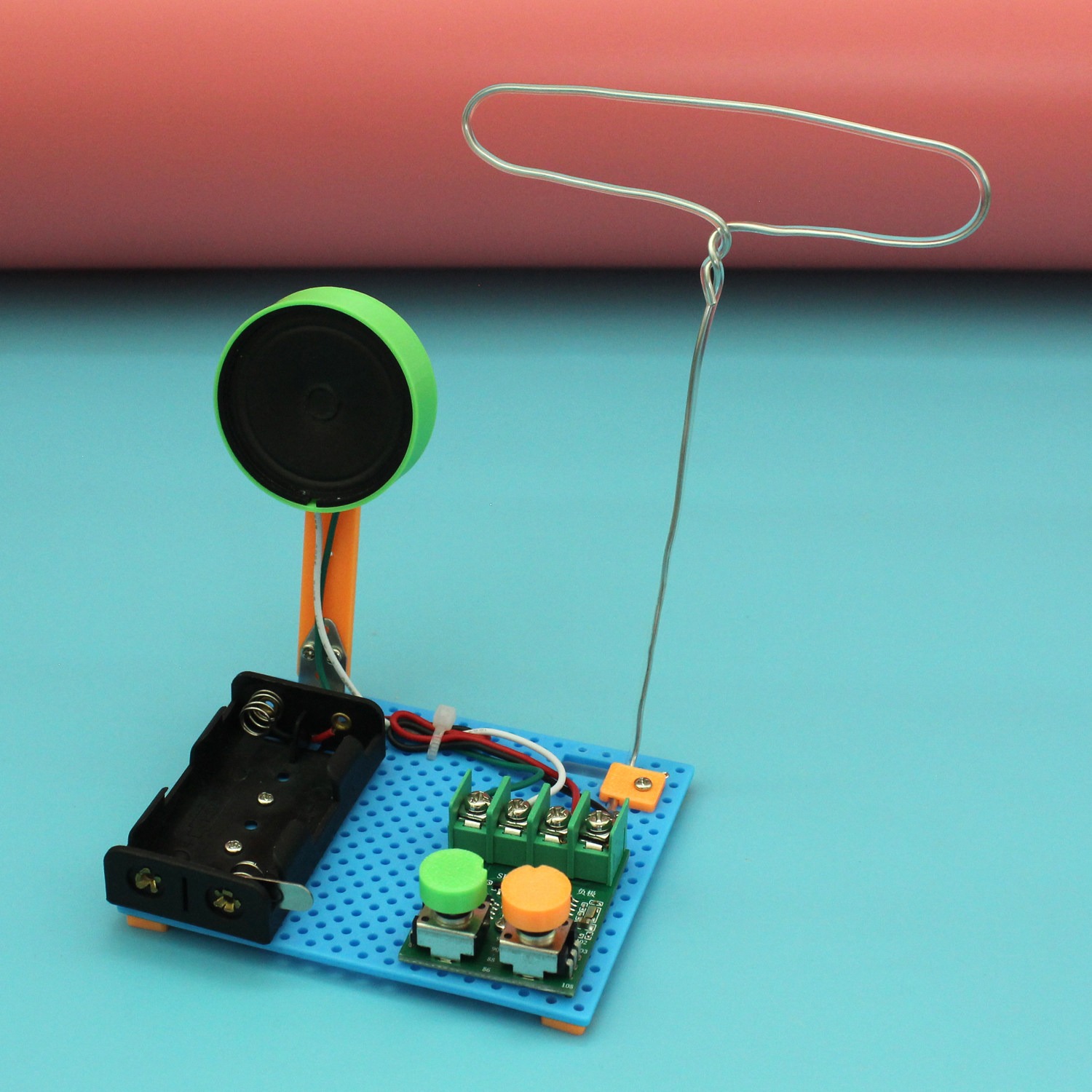 طقم راديو FM كلاسيكي للتركيب ا - مراجعة Diy Electronics Projects For Students وسعره